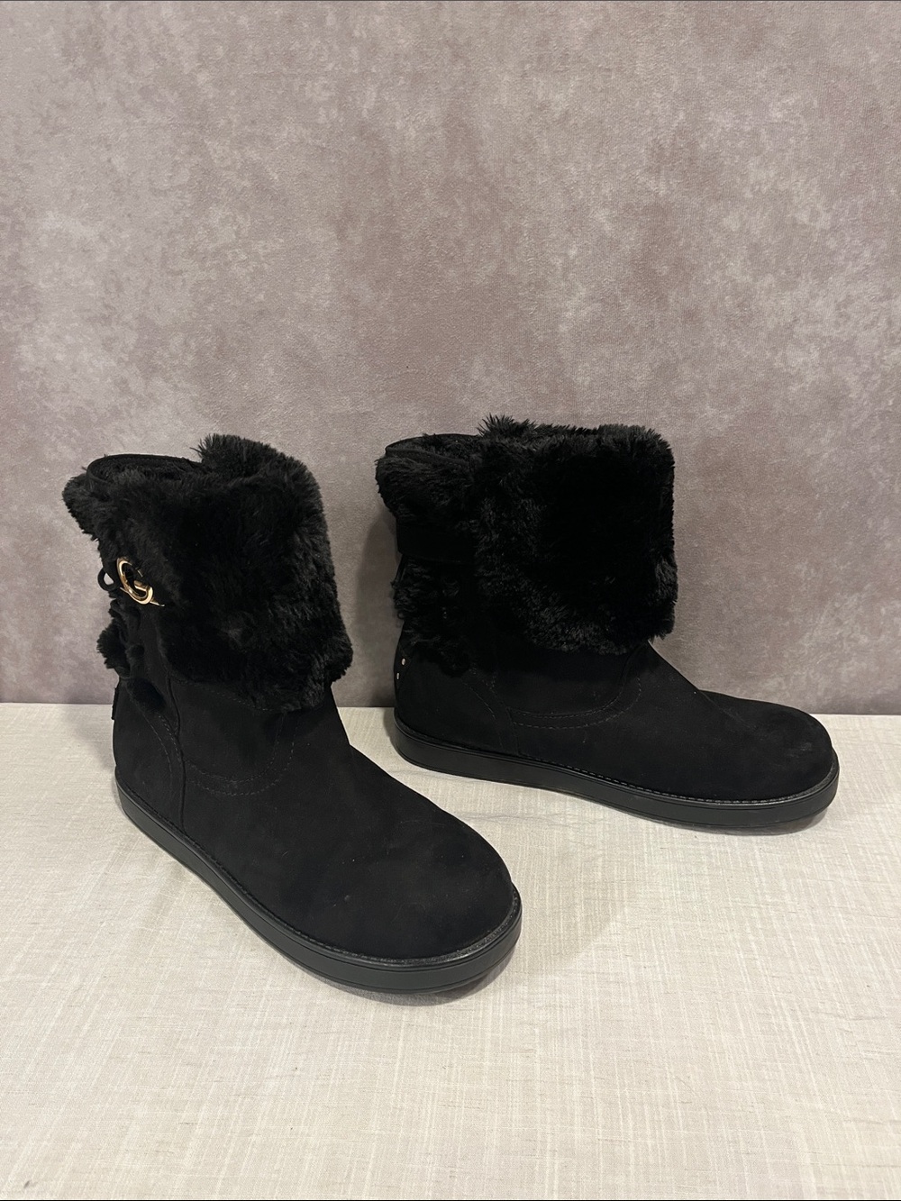 G by Guess Black Faux Fur Fold-Over Winter Boots size 9.5